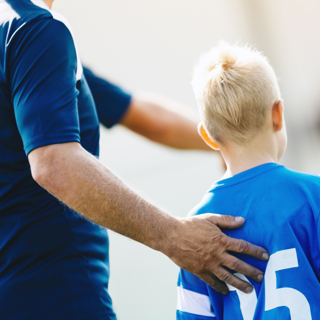 træner coach atlet dreng | Mental Motion